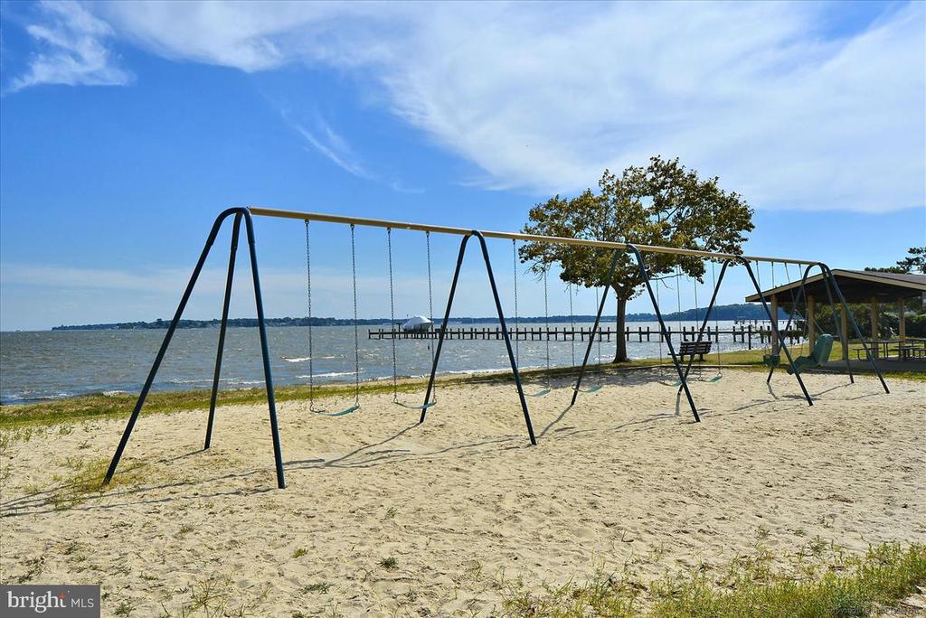 84 GREAT LAKE DRIVE