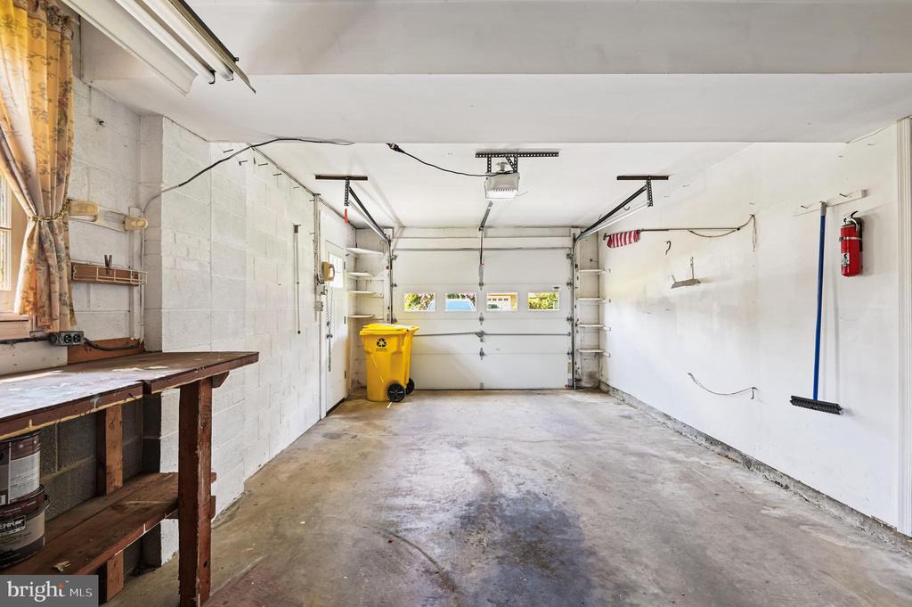 84 GREAT LAKE DRIVE