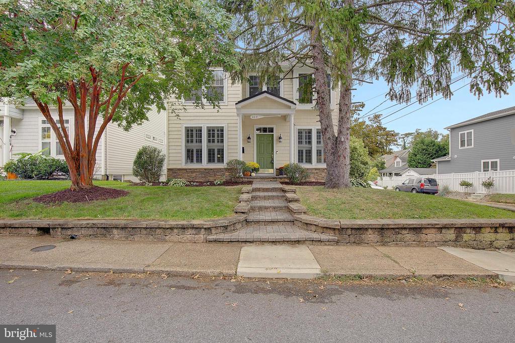 412 JEFFERSON STREET