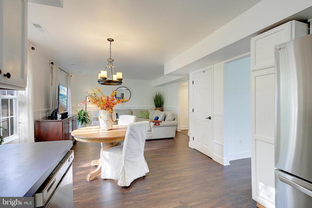 3513 OAK DRIVE