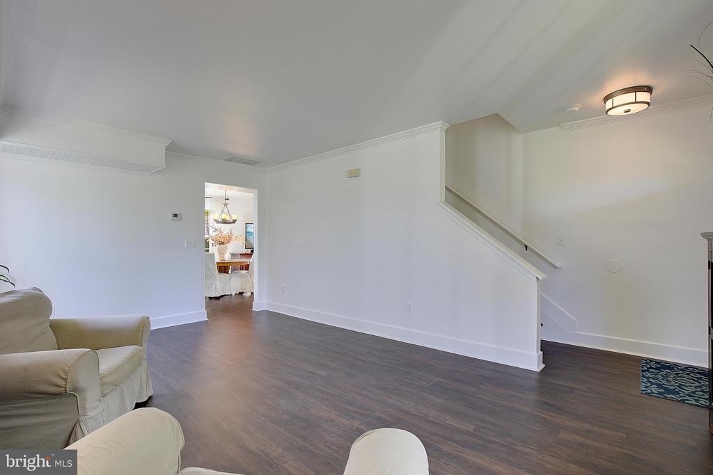 3513 OAK DRIVE