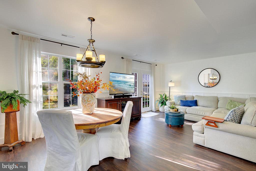 3513 OAK DRIVE