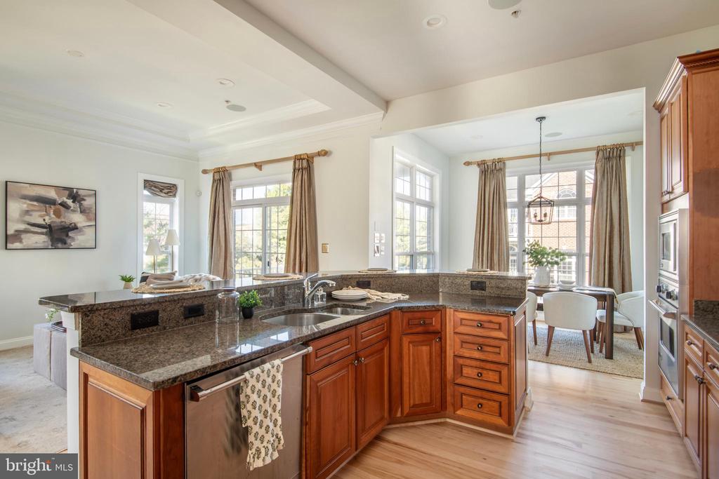 201 BURGUNDY LANE