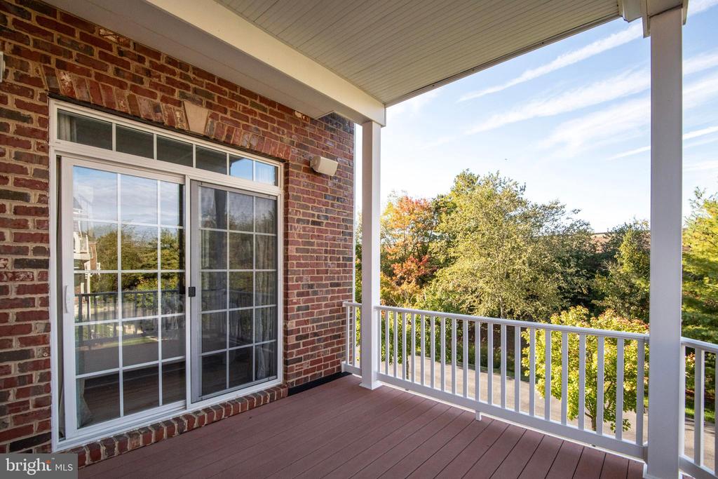201 BURGUNDY LANE