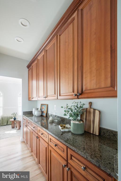 201 BURGUNDY LANE