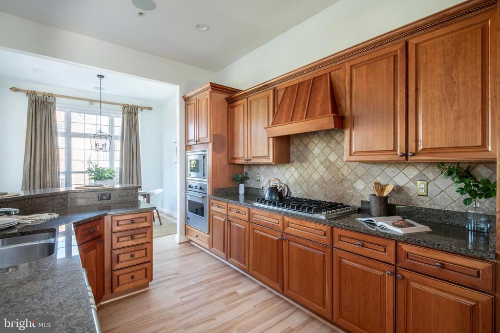 201 BURGUNDY LANE