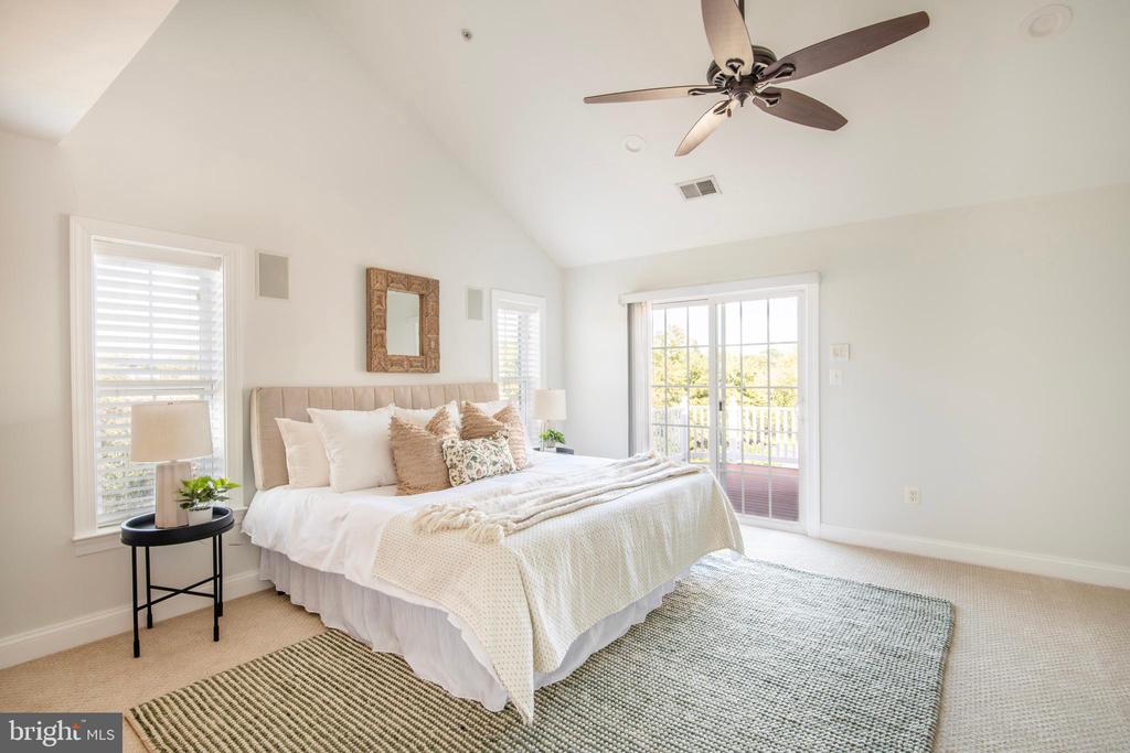 201 BURGUNDY LANE