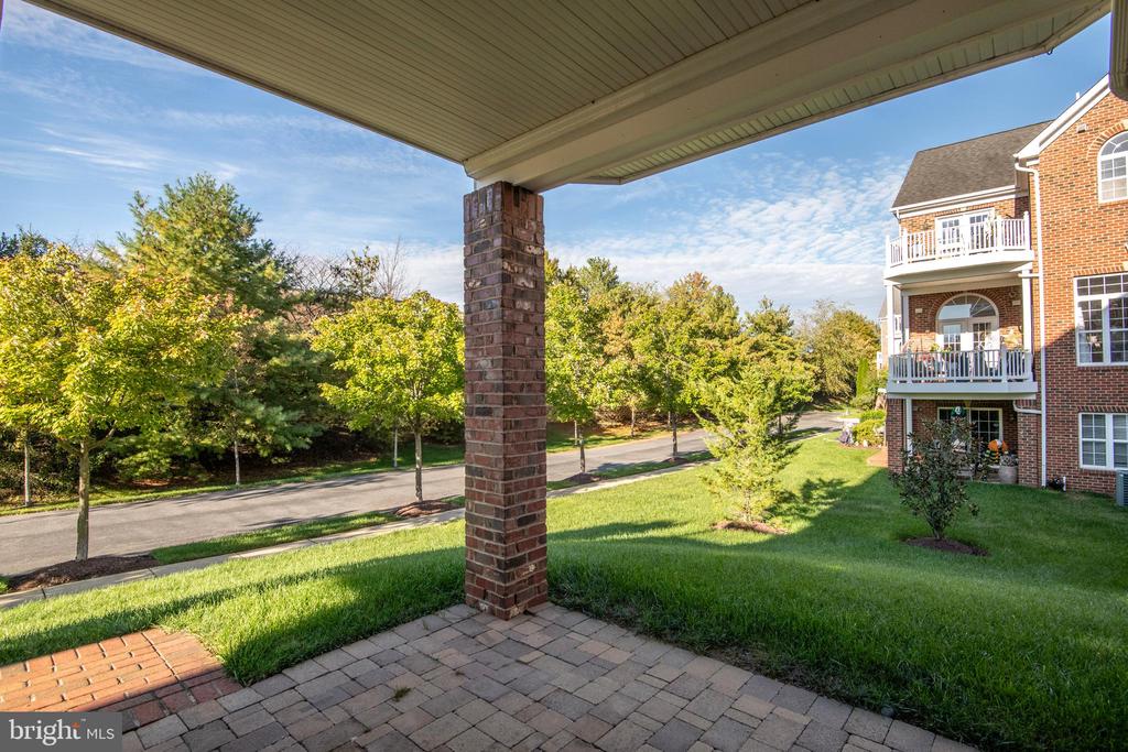 201 BURGUNDY LANE