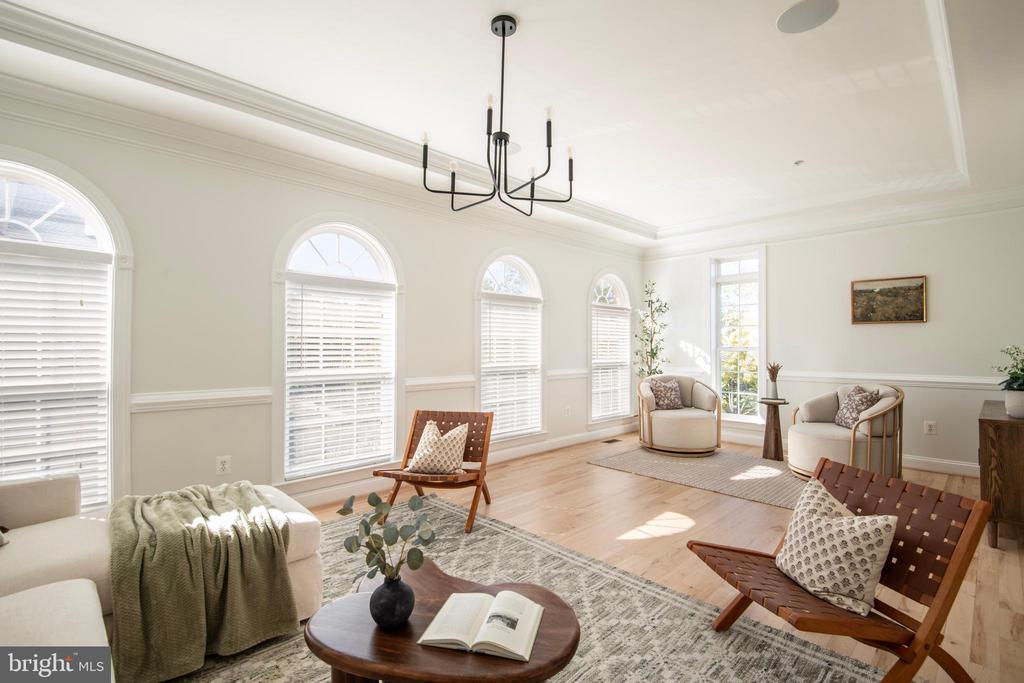 201 BURGUNDY LANE