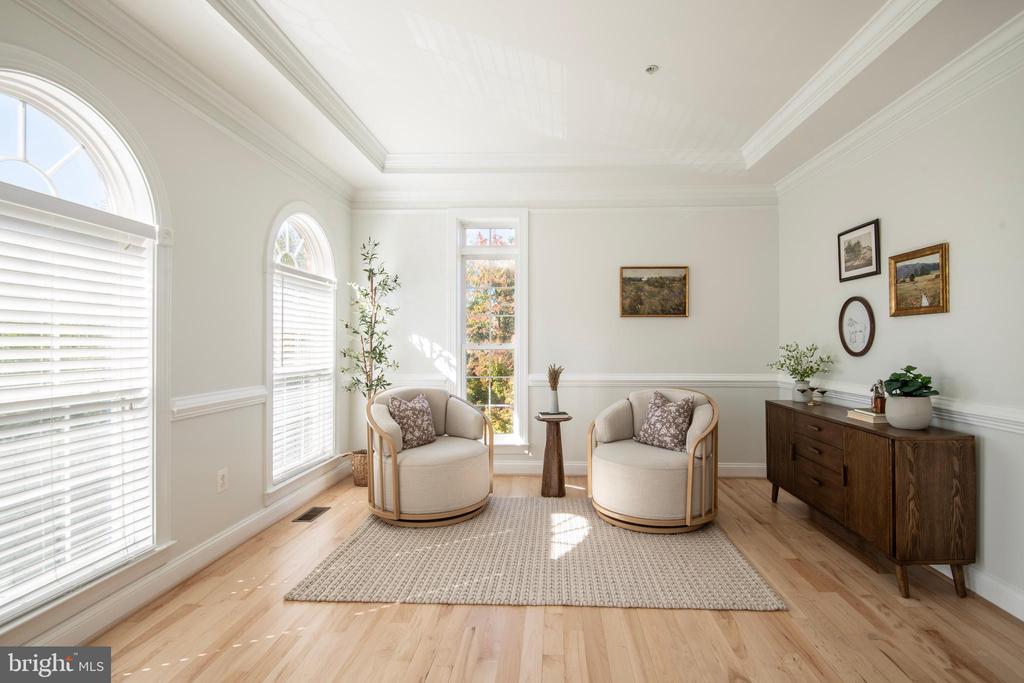 201 BURGUNDY LANE