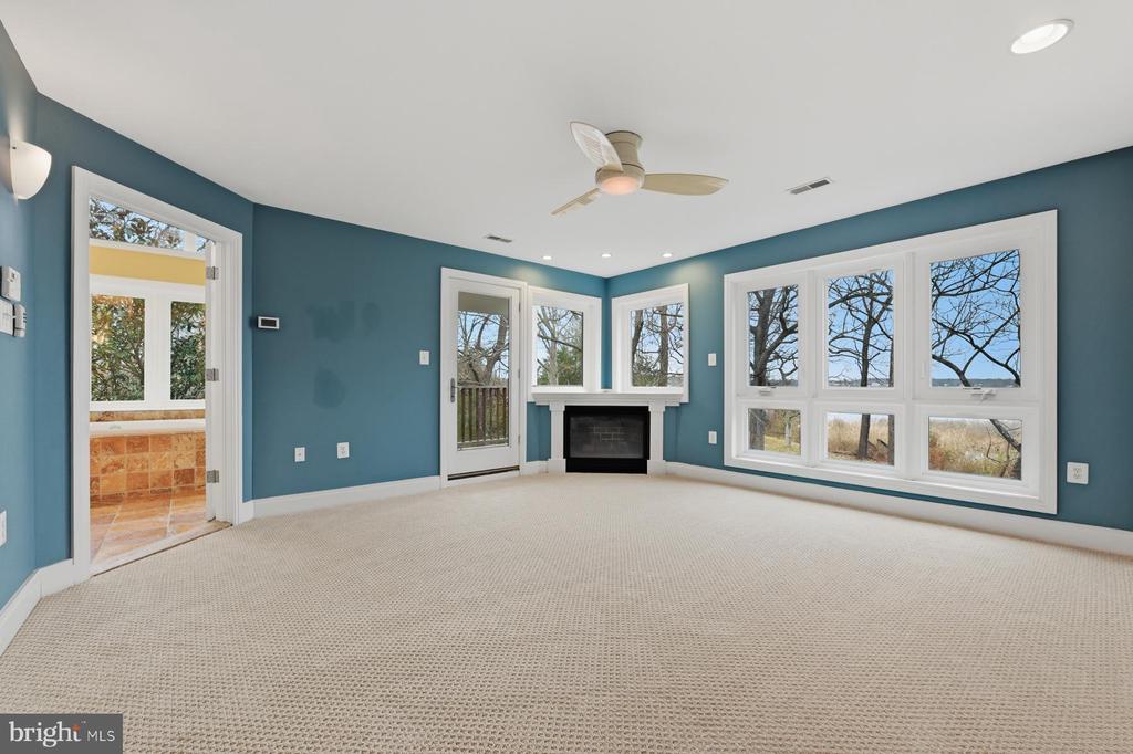 3303 KENNEY COURT
