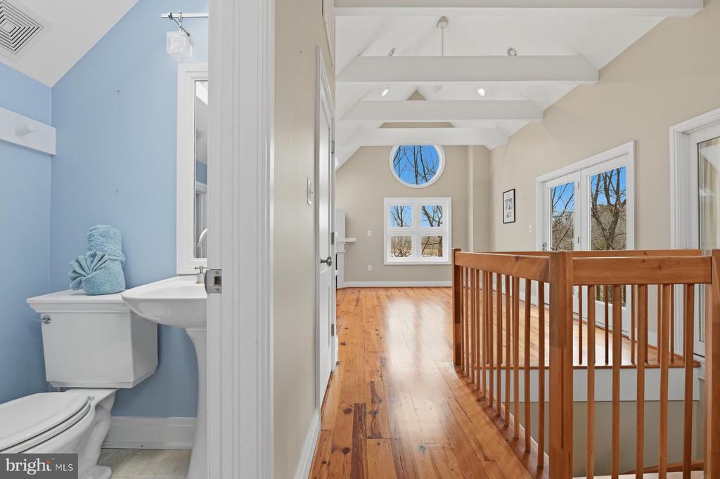 3303 KENNEY COURT