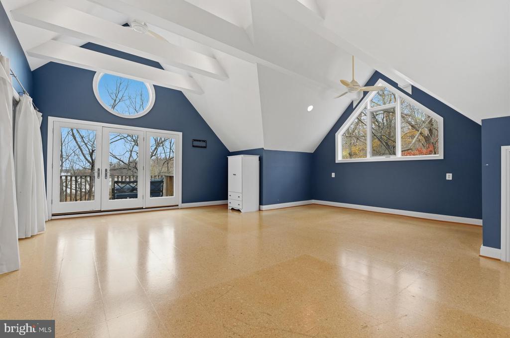 3303 KENNEY COURT