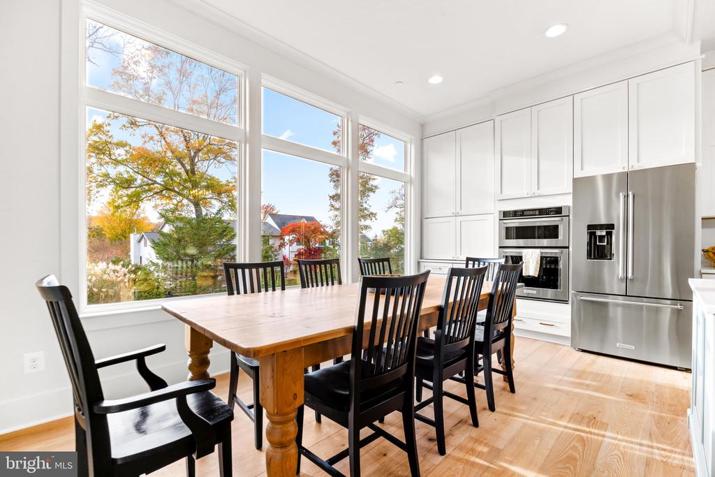 90 E LAKE DRIVE