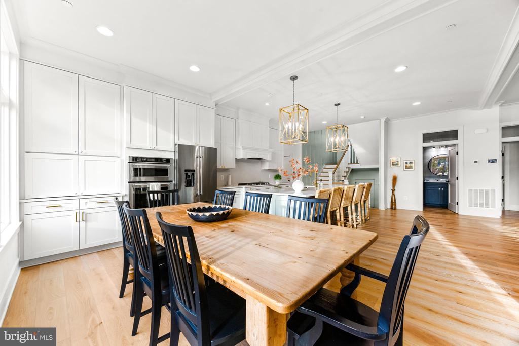 90 E LAKE DRIVE