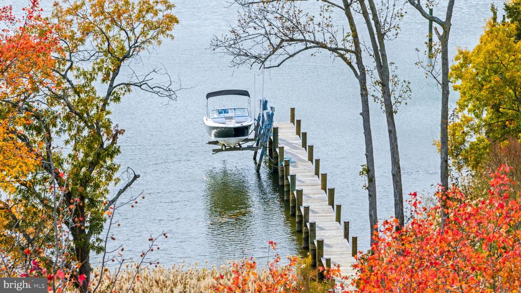 90 E LAKE DRIVE