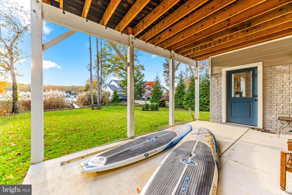 90 E LAKE DRIVE