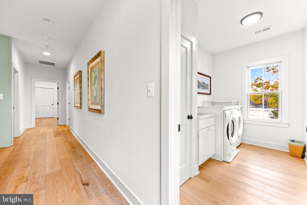 90 E LAKE DRIVE