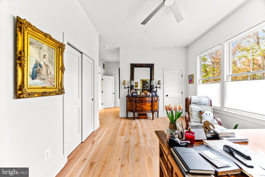 90 E LAKE DRIVE