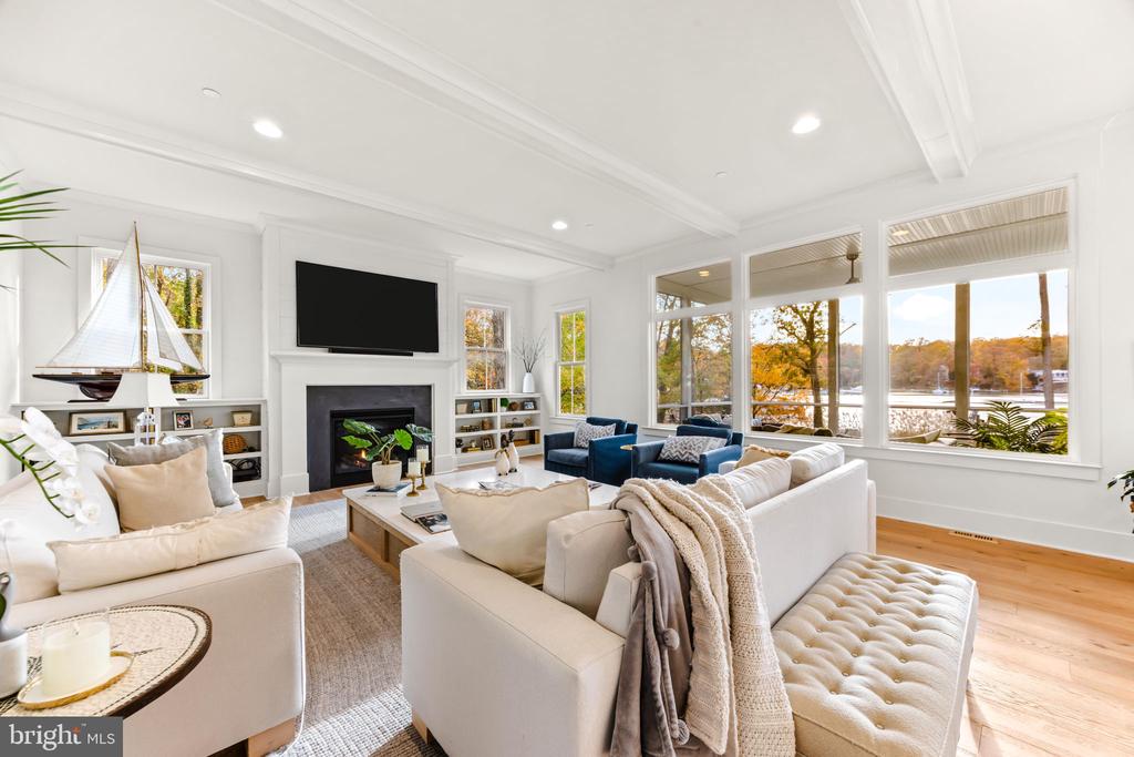 90 E LAKE DRIVE