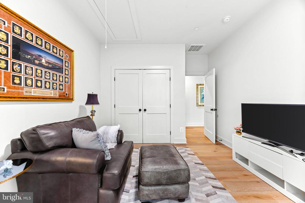 90 E LAKE DRIVE