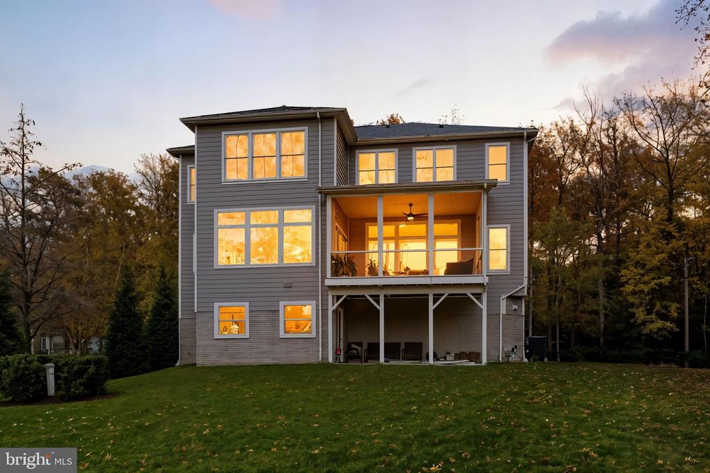 90 E LAKE DRIVE
