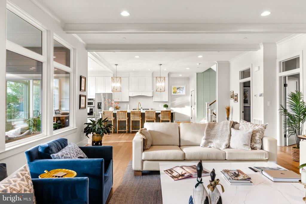 90 E LAKE DRIVE