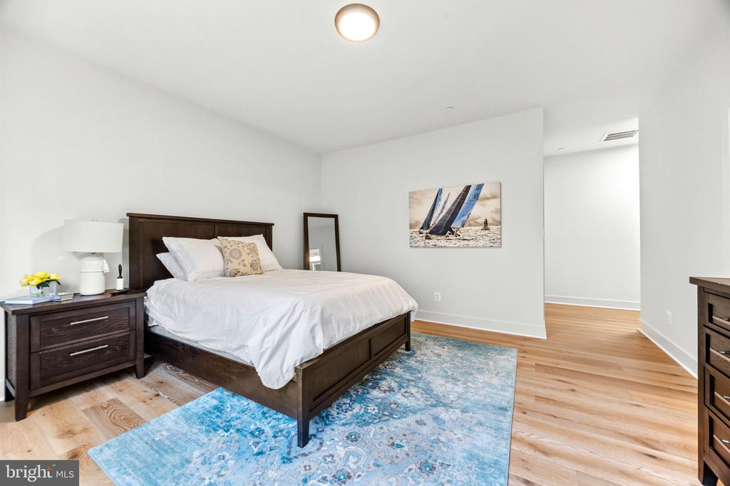 90 E LAKE DRIVE