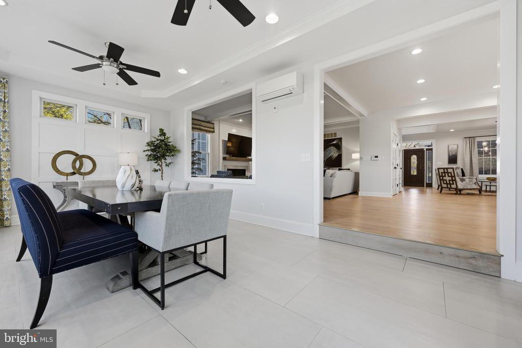 3590 S RIVER TERRACE