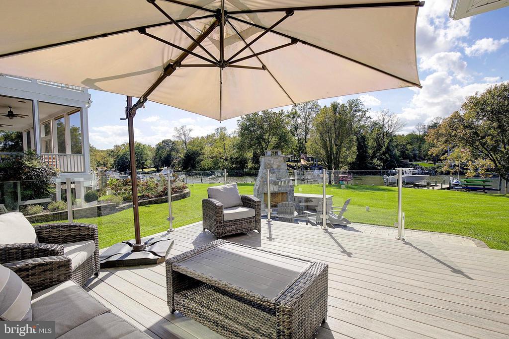 3590 S RIVER TERRACE