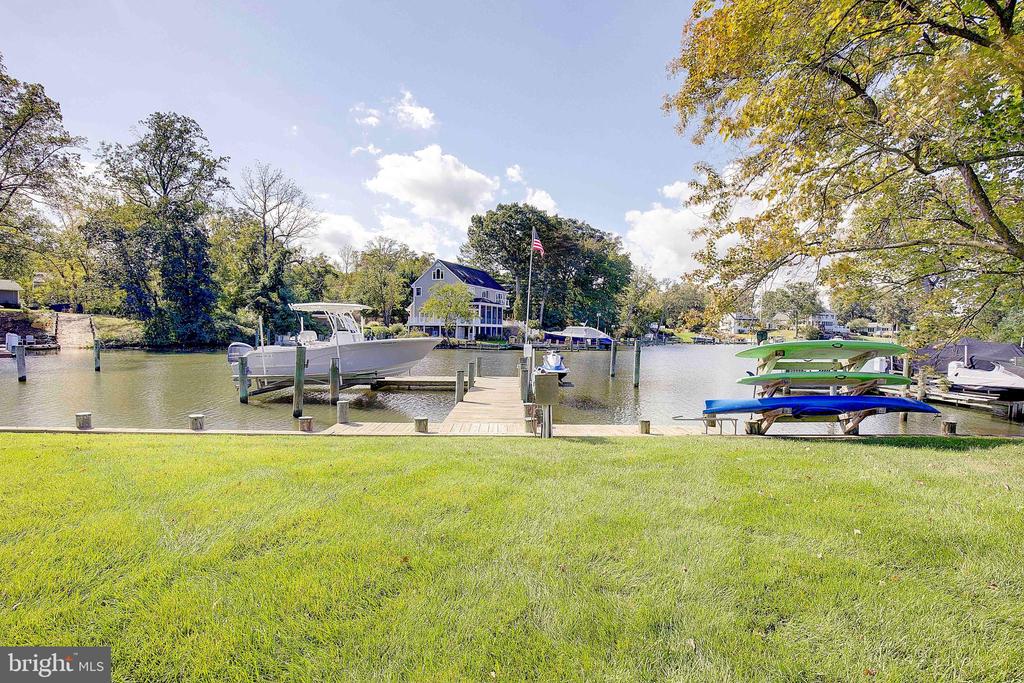 3590 S RIVER TERRACE
