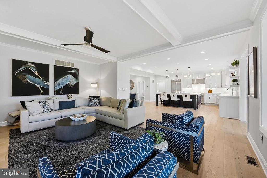 3590 S RIVER TERRACE
