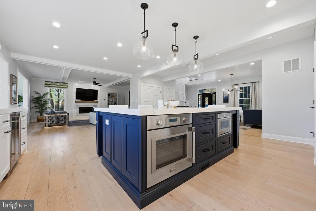 3590 S RIVER TERRACE