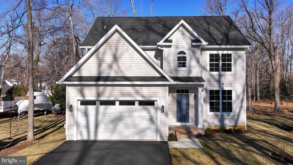 3583 EDGEMONT STREET
