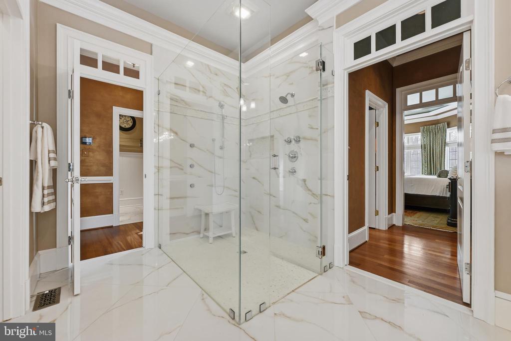 25 GASSAWAY LANE