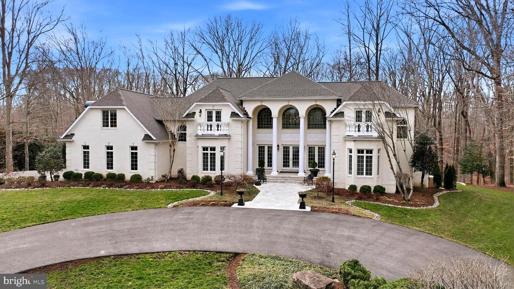 25 GASSAWAY LANE