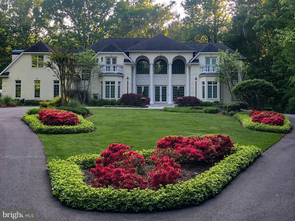 25 GASSAWAY LANE