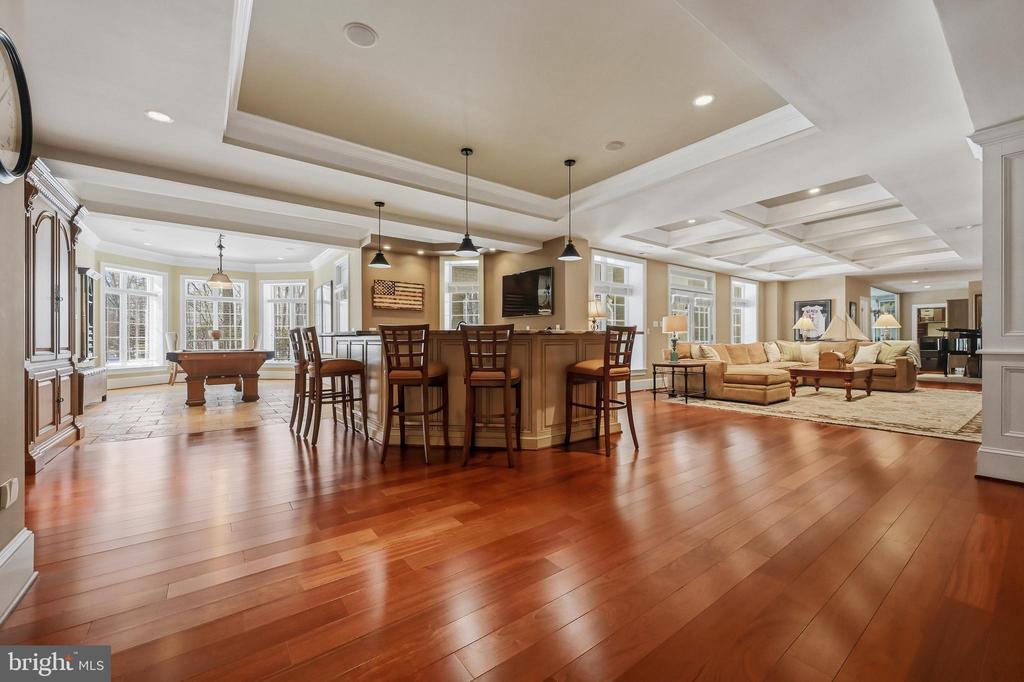 25 GASSAWAY LANE