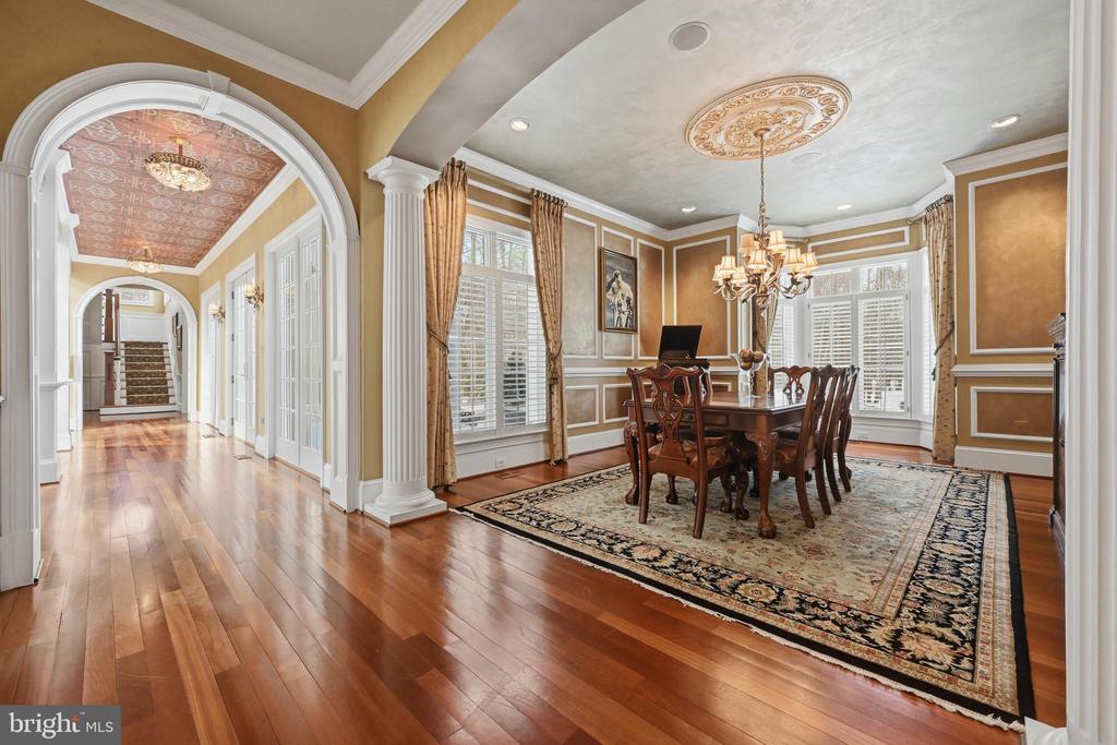 25 GASSAWAY LANE