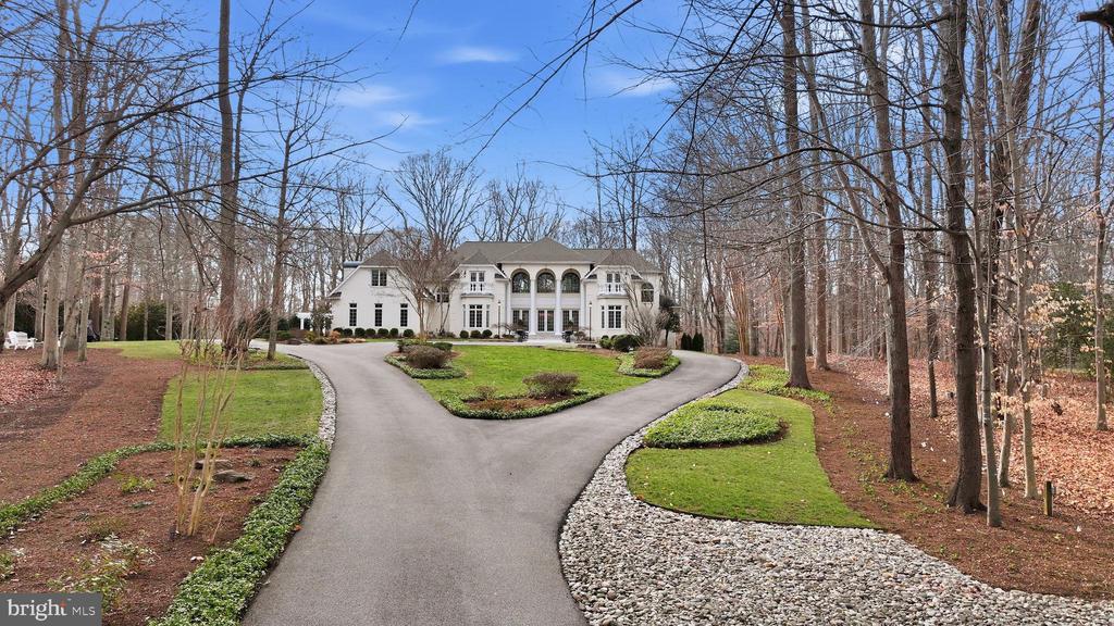 25 GASSAWAY LANE