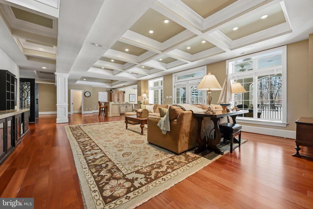 25 GASSAWAY LANE
