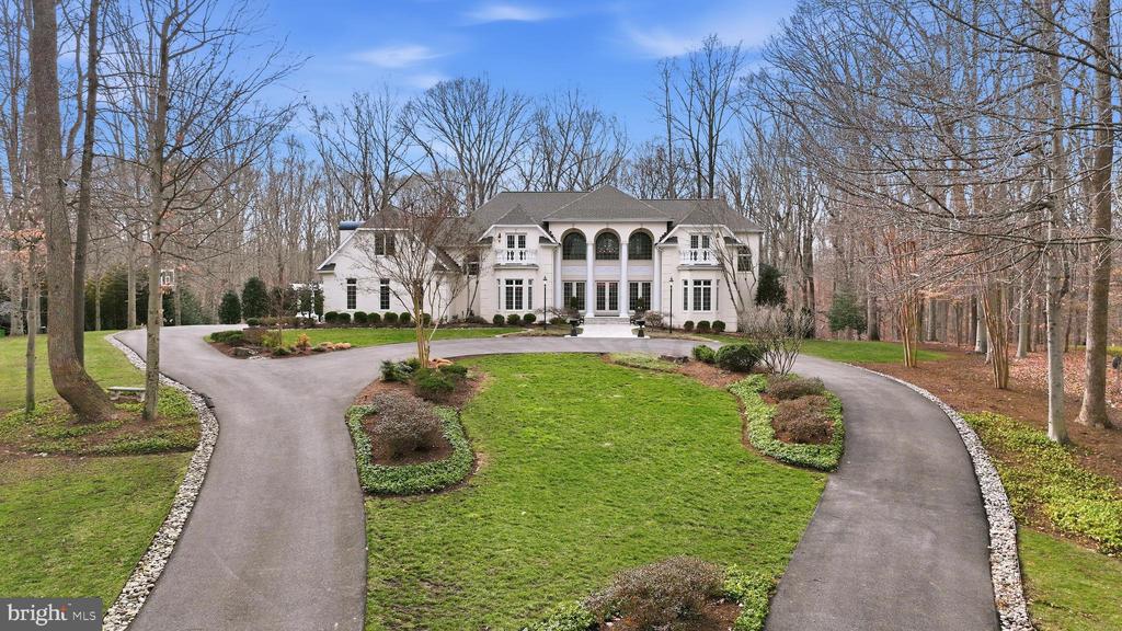 25 GASSAWAY LANE