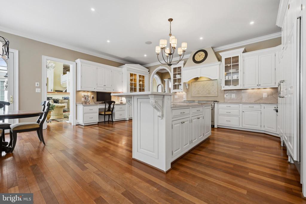 25 GASSAWAY LANE