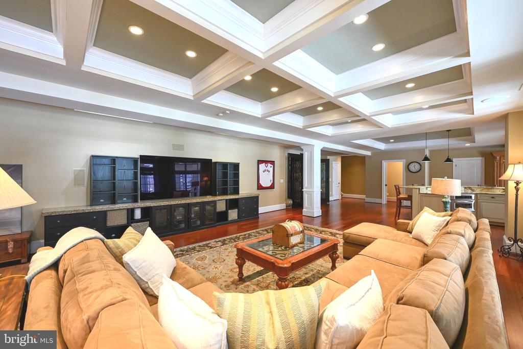 25 GASSAWAY LANE