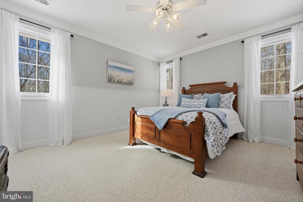 25 GASSAWAY LANE