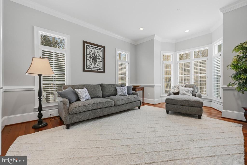 25 GASSAWAY LANE