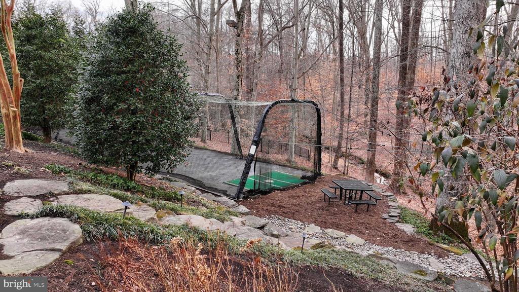 25 GASSAWAY LANE