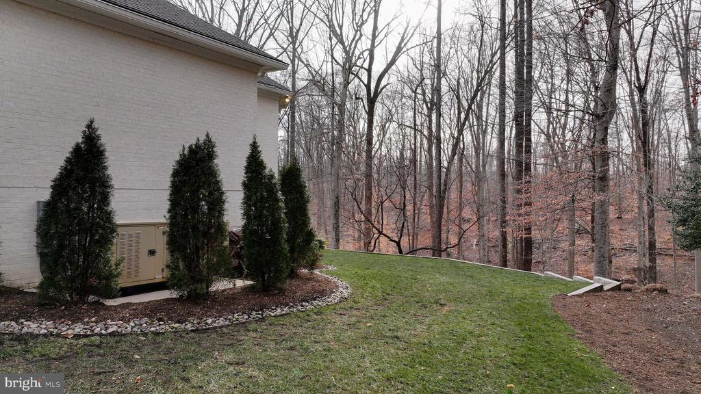 25 GASSAWAY LANE