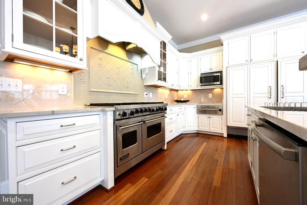 25 GASSAWAY LANE