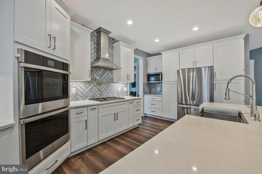 722 GREAT HERON DRIVE